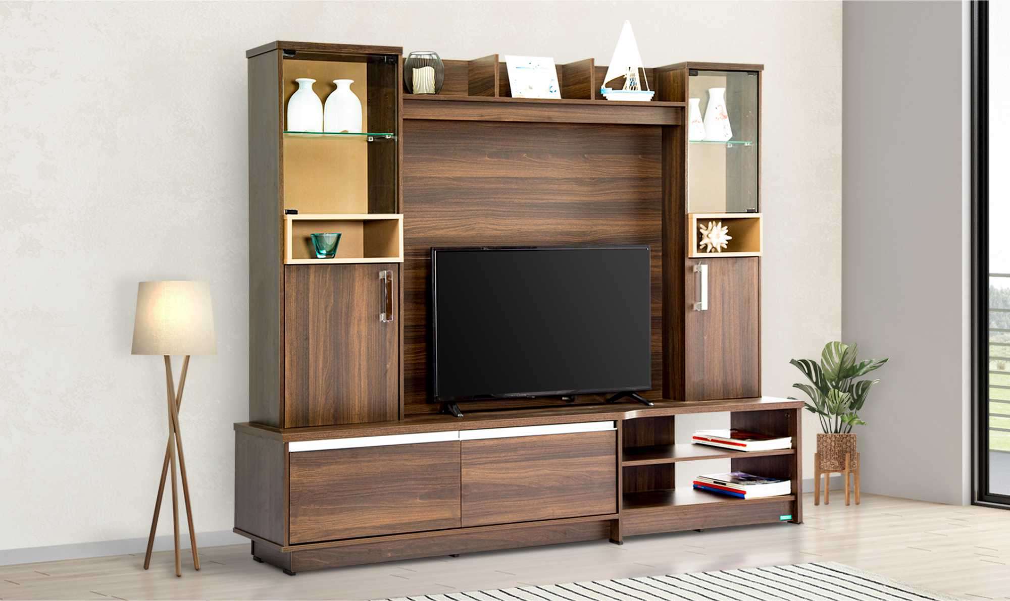 Glamorous Interior Designer
